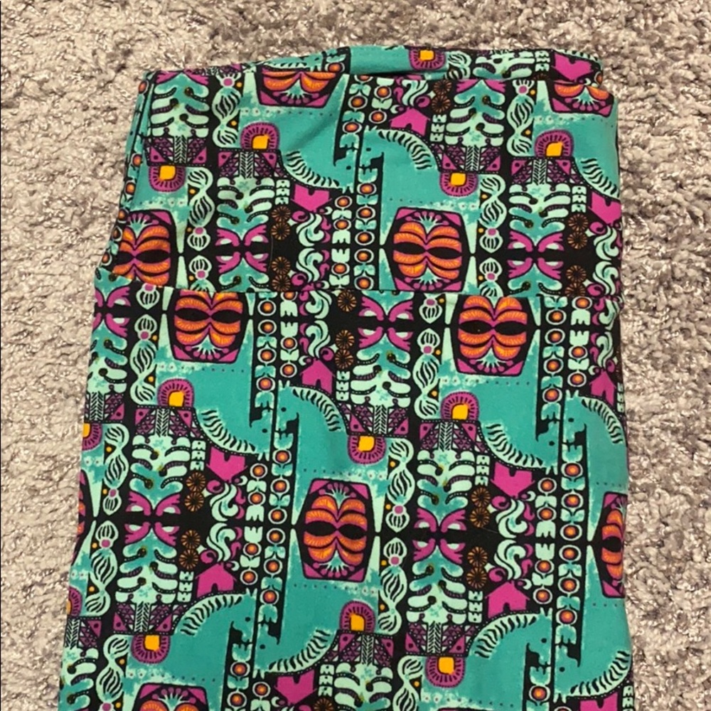 NWOT Lularoe Tiki TC Leggings